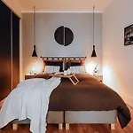 Royo - 1 Chambre A Auteuil